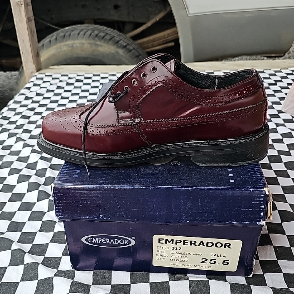 Mexican Leather men dress shoes burgundy  color